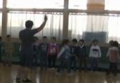 幼儿园大班运动优质课视频：《垫子乐翻天》第一集