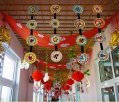 幼儿园走廊环境布置：新年喜庆