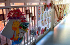 幼儿园环境布置：楼梯/走廊——幼儿作品展