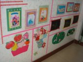 幼儿园楼道与走廊：幼儿作品展示
