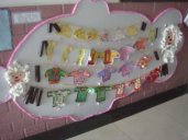 幼儿园楼道布置：幼儿作品展