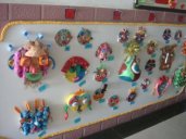 幼儿园楼道布置：百变脸谱