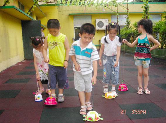 幼儿玩教具制作:爬呀爬